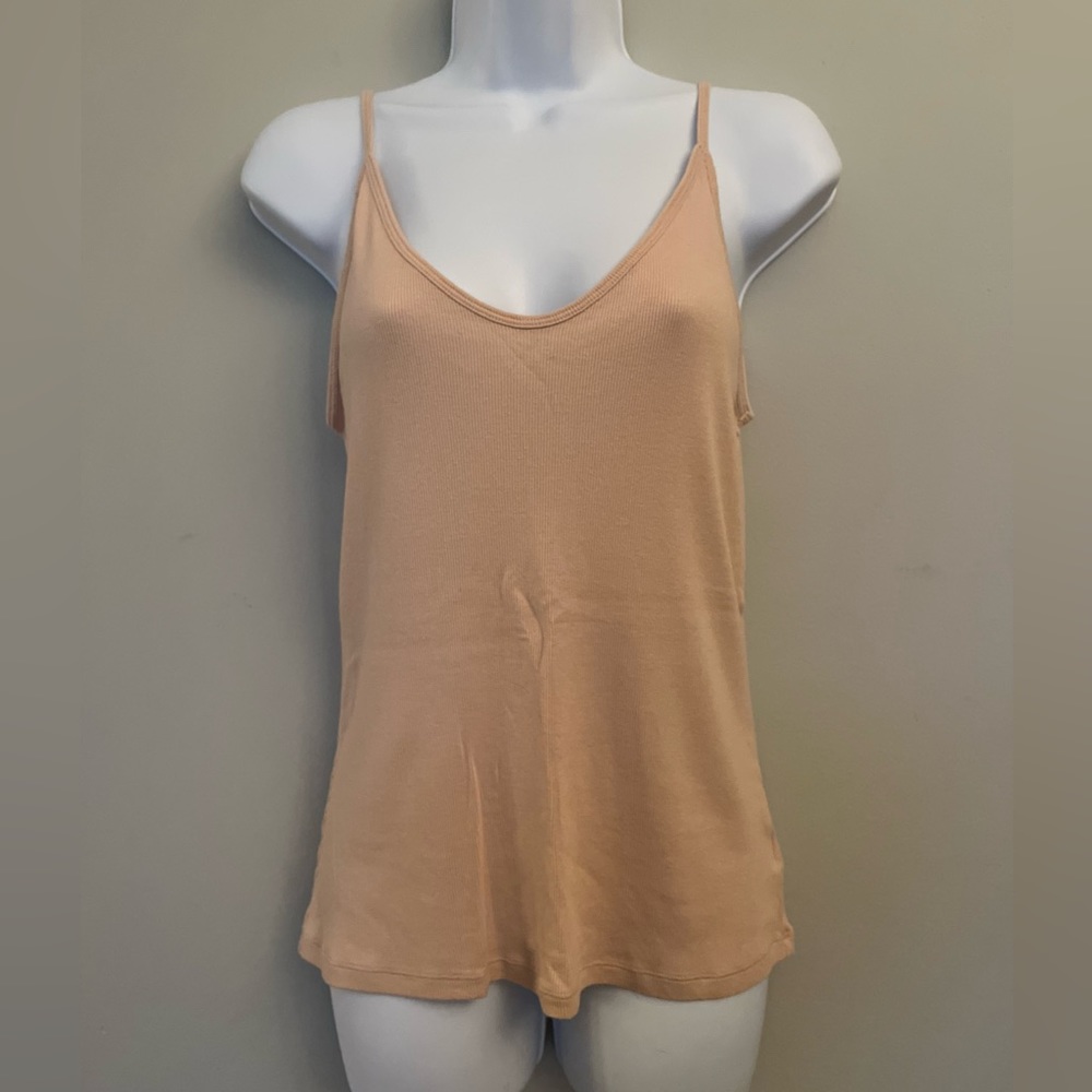 Universal Thread Ribbed V-Neck Spaghetti Strap Tank Top in Pink Size Medium
